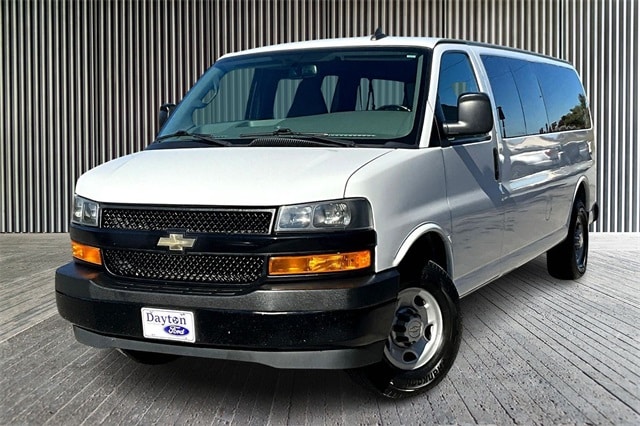 2020 Chevrolet Express Passenger LS's photo