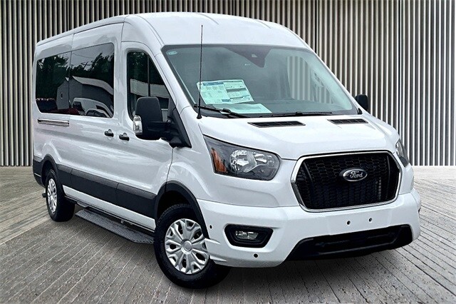 2025 Ford Transit photo 2