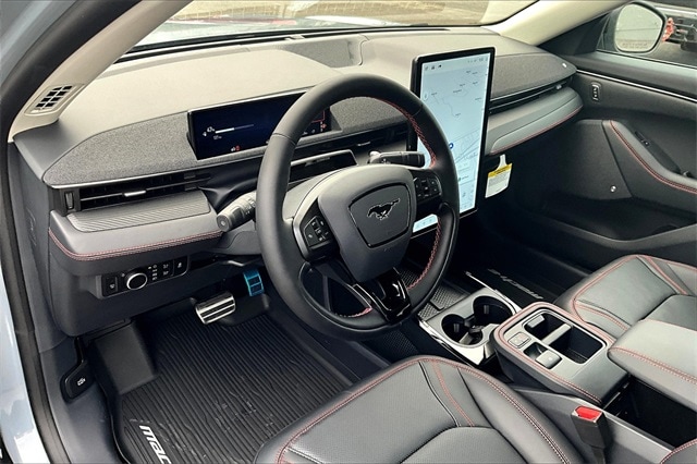 2025 Ford Mustang Mach-E Premium - Photo 6