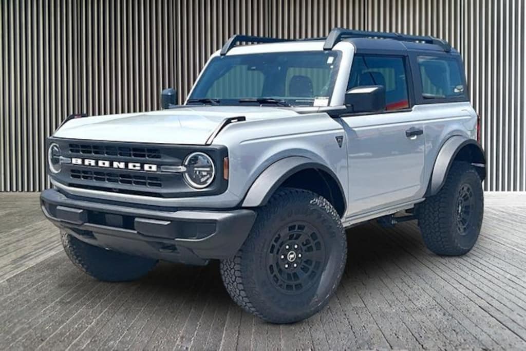 New 2026 Ford Bronco Base SUV