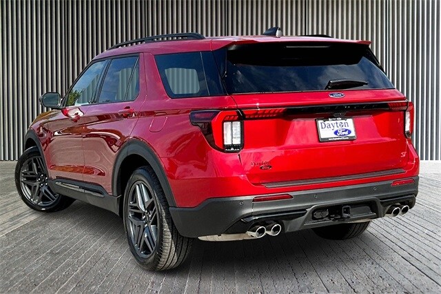 2025 Ford Explorer ST photo 3