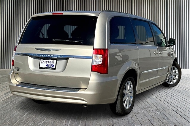 Used 2015 Chrysler Town & Country Touring with VIN 2C4RC1BG9FR694393 for sale in Dayton, TN