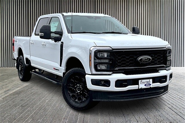 2025 Ford F-250 XLT photo 2