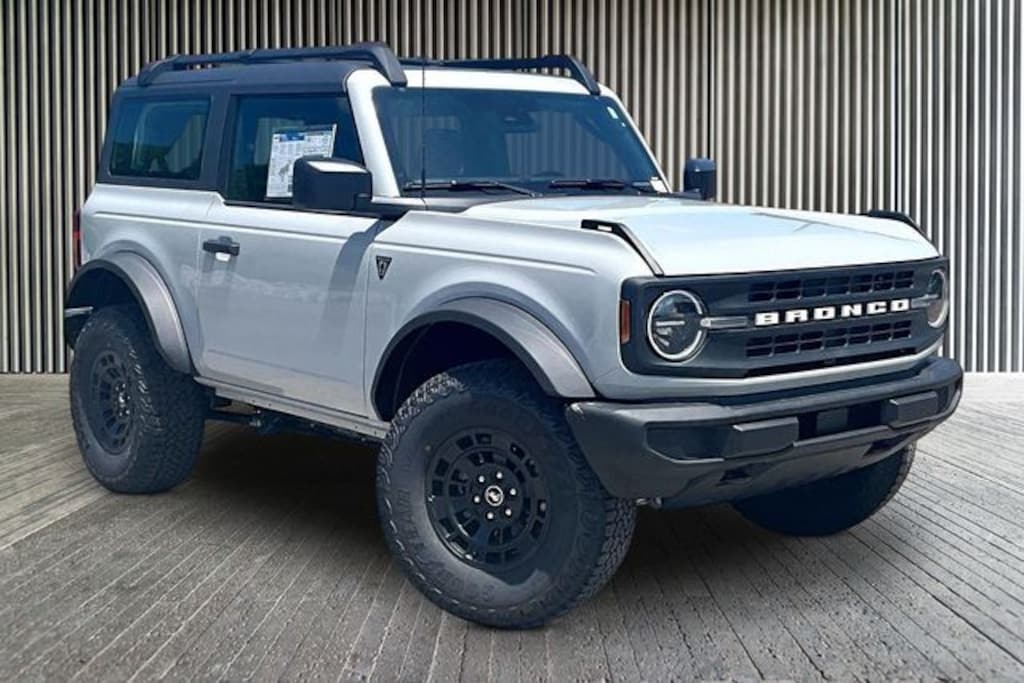 New 2026 Ford Bronco Base SUV