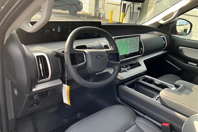 2025 Ford Expedition MAX Active - Photo 6