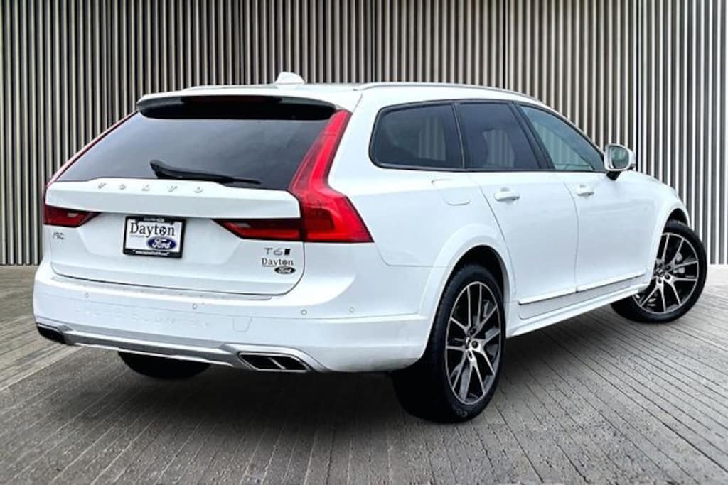 Used 2017 Volvo V90 Cross Country T6 AWD ***59,000 miles*** Wagon