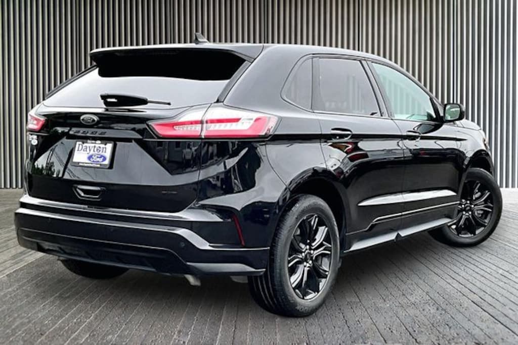 Used 2024 Ford Edge SE SUV