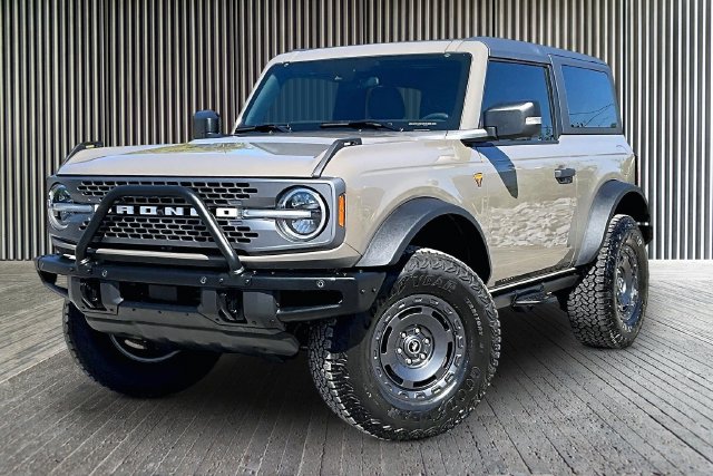 2025 Ford Bronco 2-Door