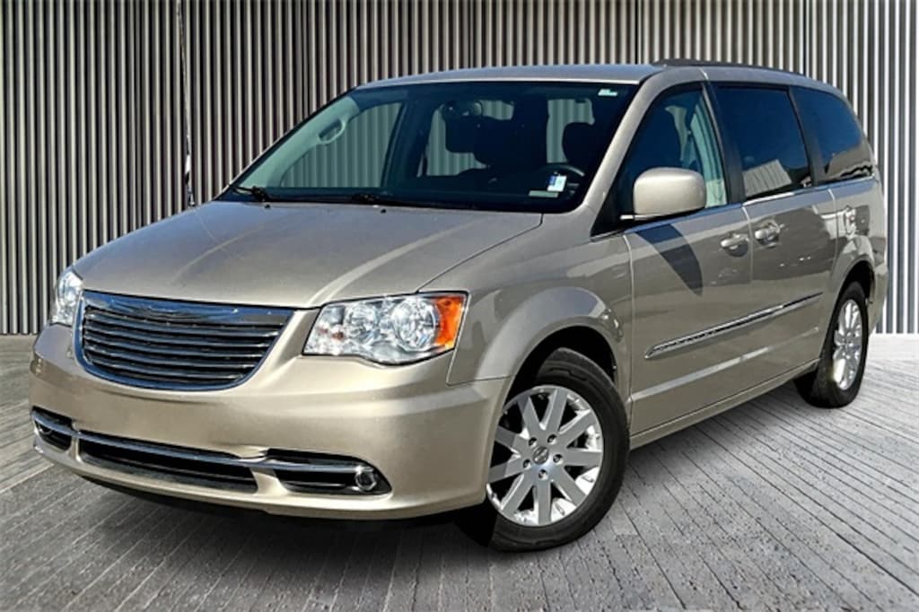 Used 2015 Chrysler Town & Country Touring Van