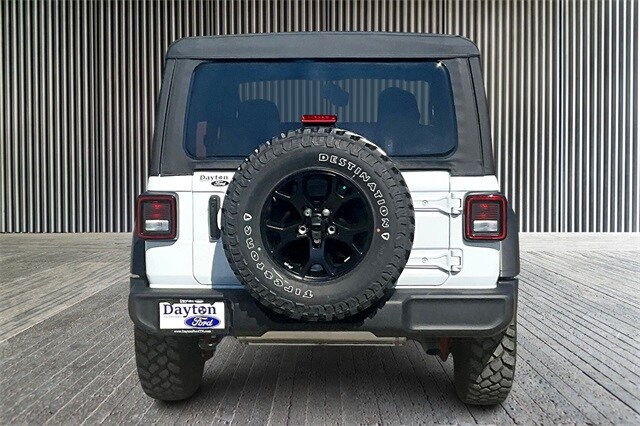2022 Jeep Wrangler Willys photo 4