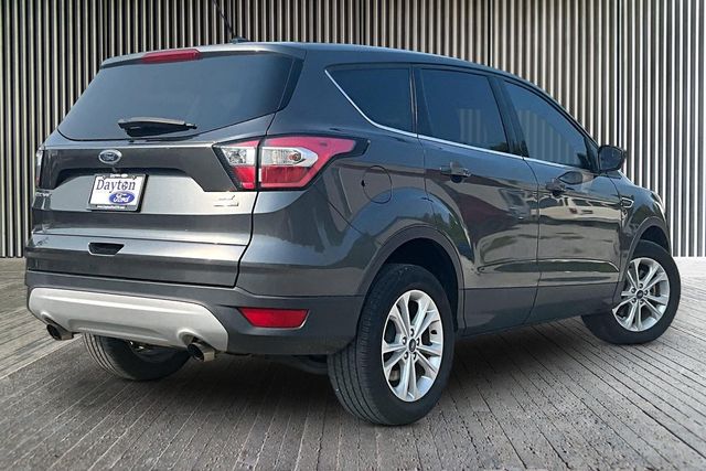 Used 2017 Ford Escape SE with VIN 1FMCU9GD9HUE50373 for sale in Dayton, TN