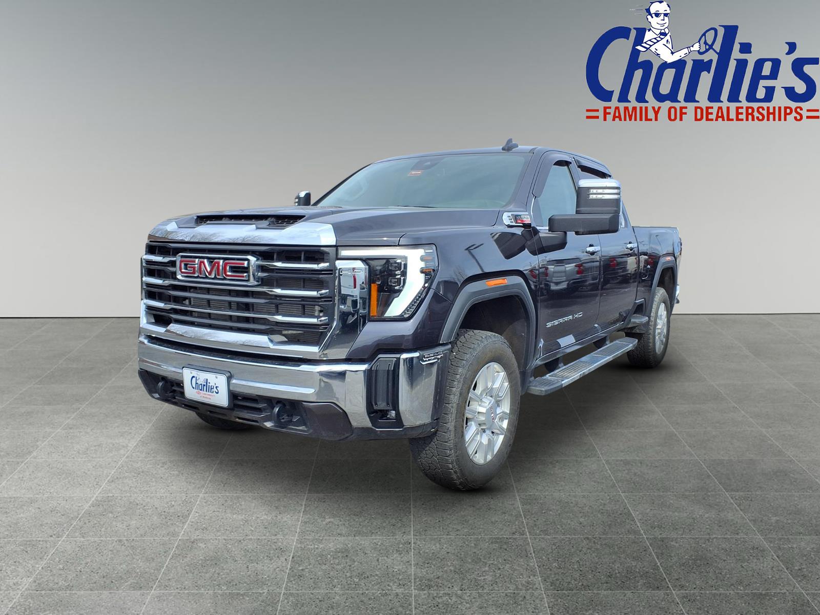 2024 GMC Sierra 4WD Crew Cab Standard Box SLT's photo