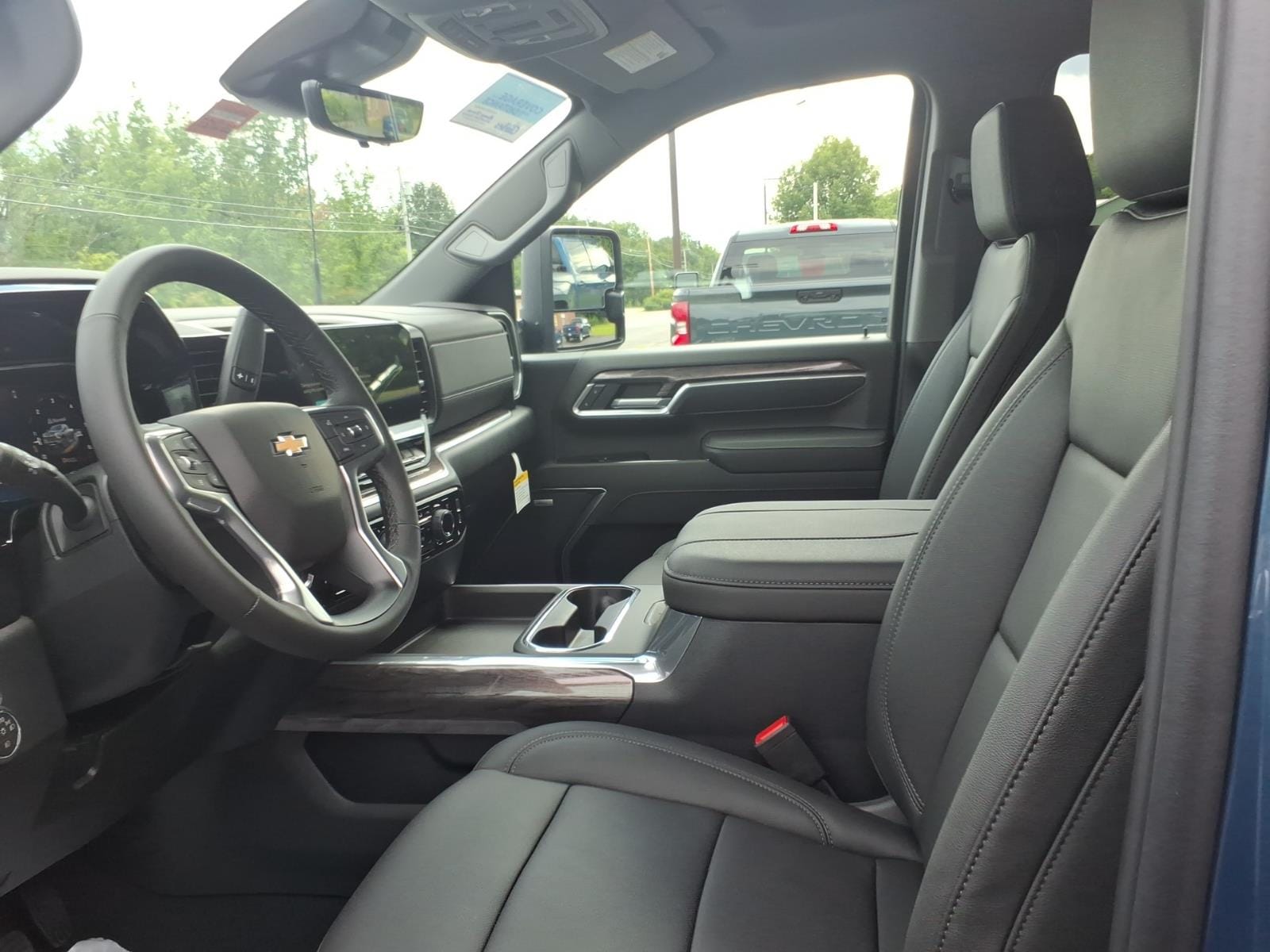 2026 Chevrolet Silverado 2500 HD LTZ - Photo 6