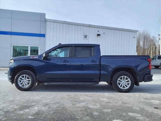 Used 2020 Chevrolet Silverado 1500 RST with VIN 3GCUYEEDXLG161233 for sale in Winthrop, ME