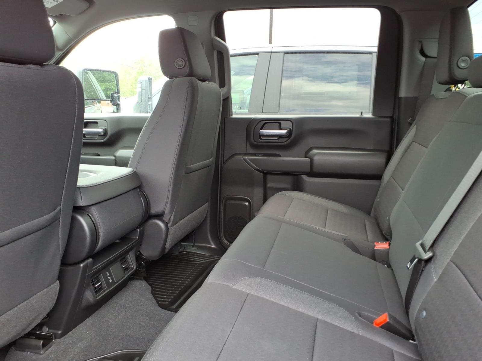 2026 Chevrolet Silverado 2500 HD Custom - Photo 7