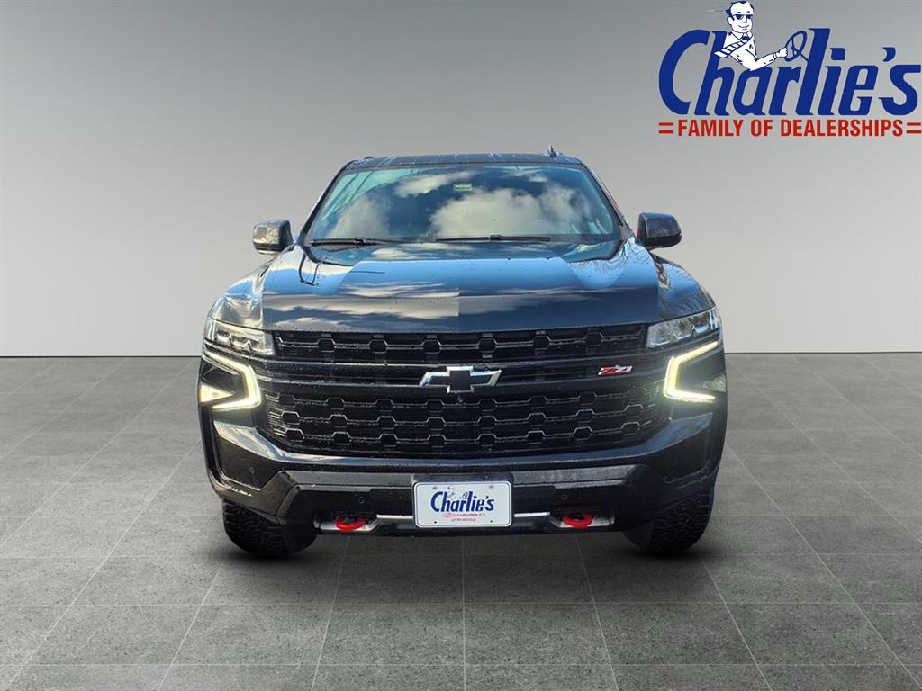 2024 Chevrolet Suburban Z71 photo 2