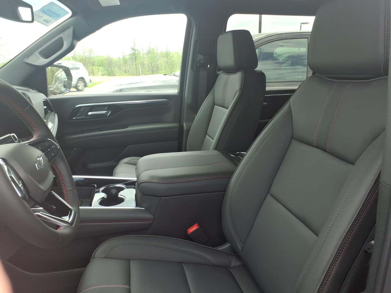 2026 Chevrolet Suburban RST - Photo 6