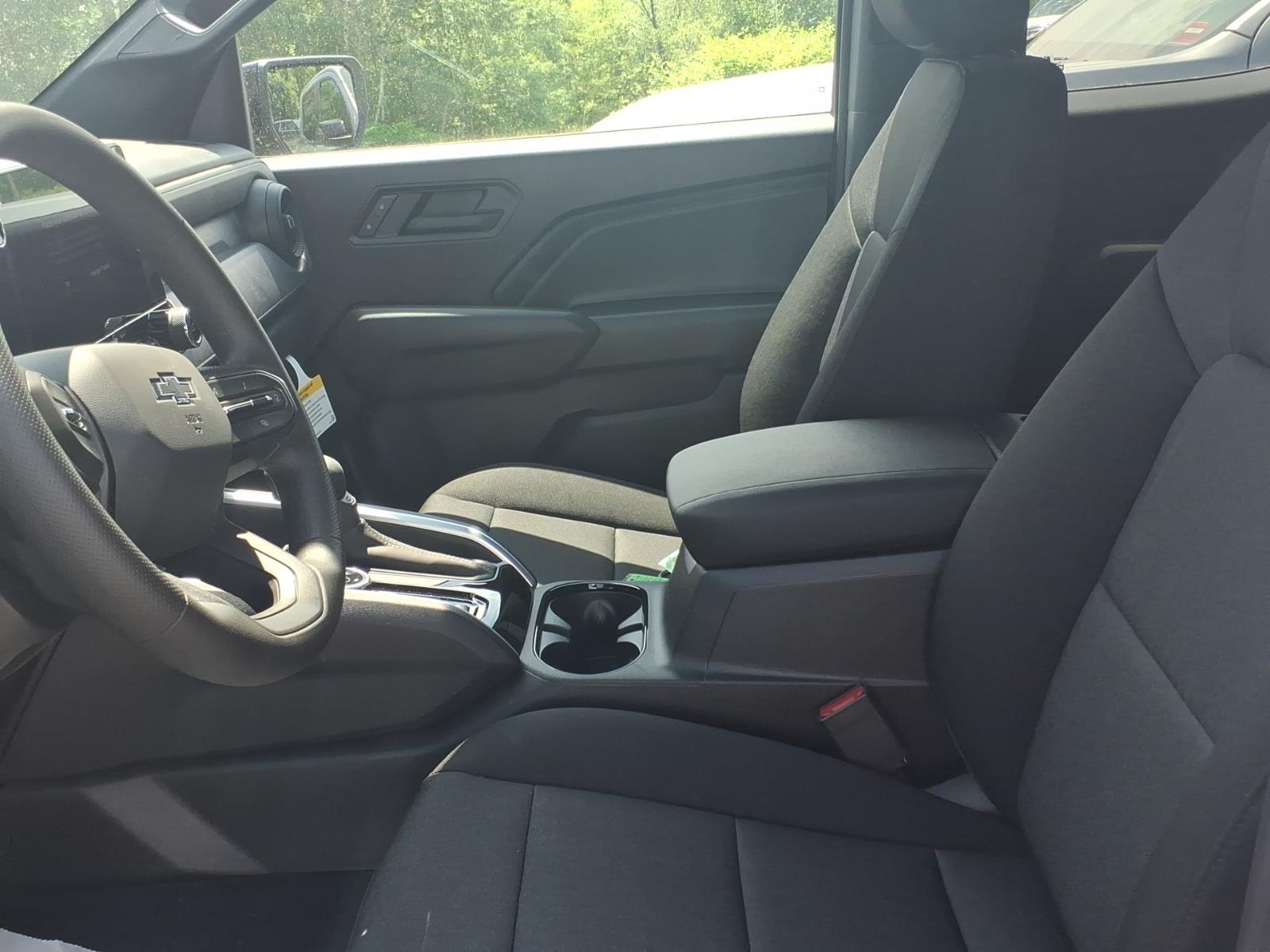 2026 Chevrolet Colorado Trail Boss - Photo 6