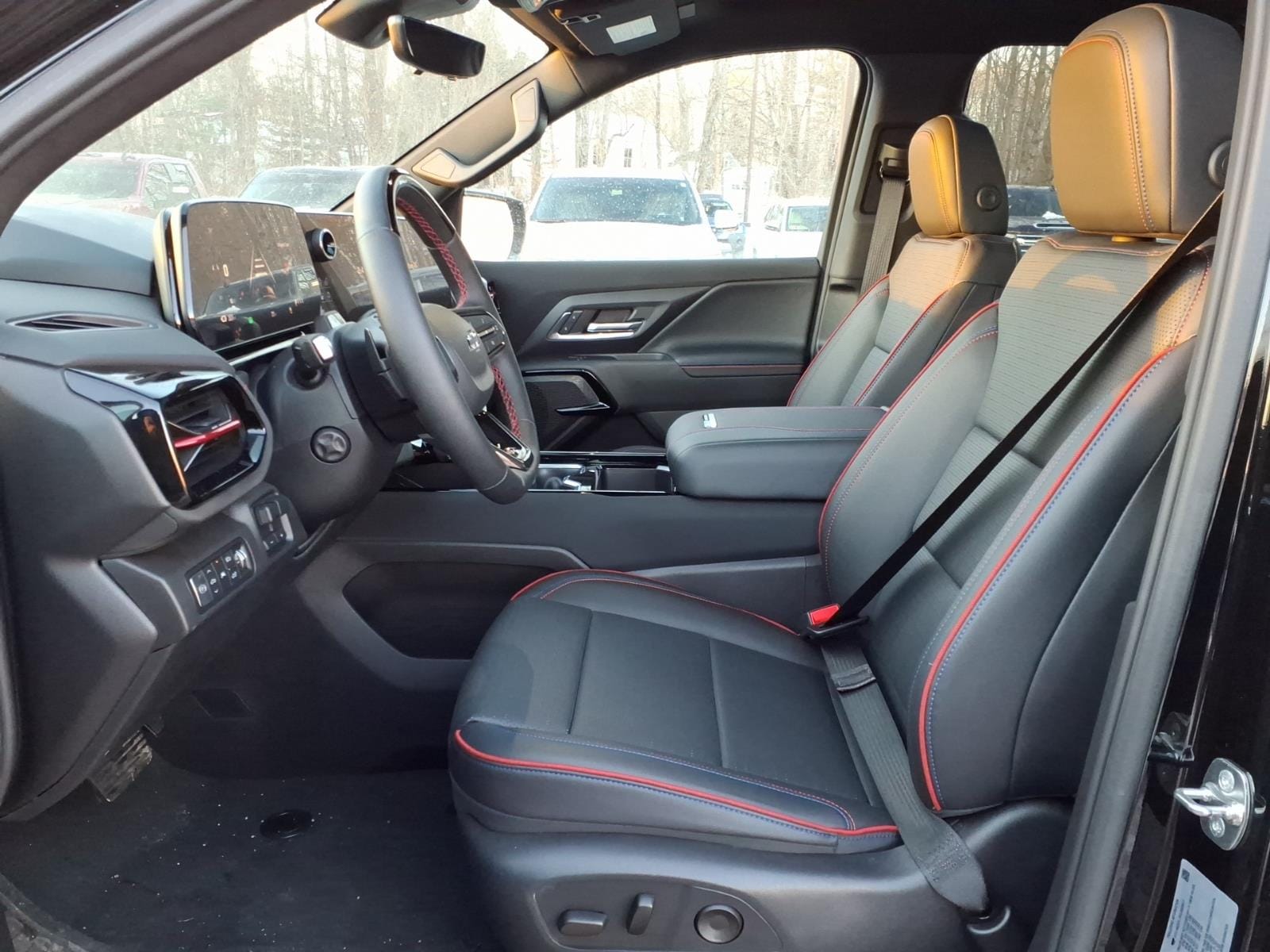 2024 Chevrolet Silverado EV RST - Photo 8