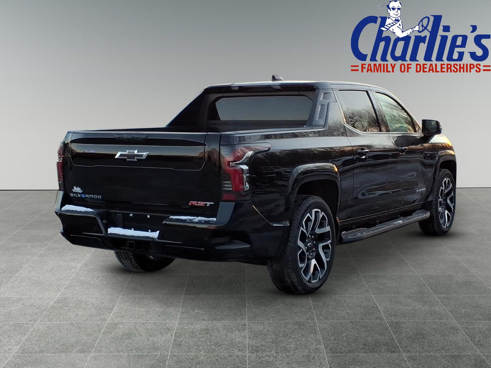 2025 Chevrolet Silverado EV RST - Photo 5