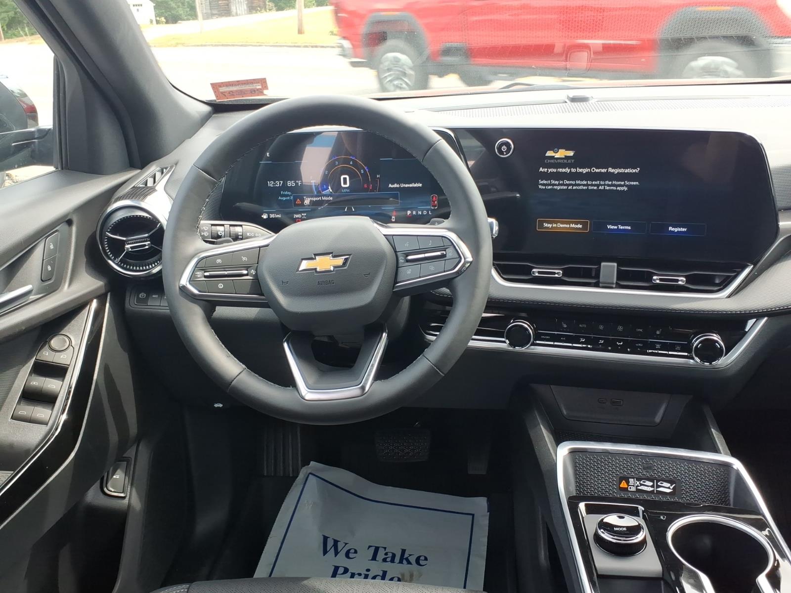 2027 Chevrolet Equinox LT - Photo 8