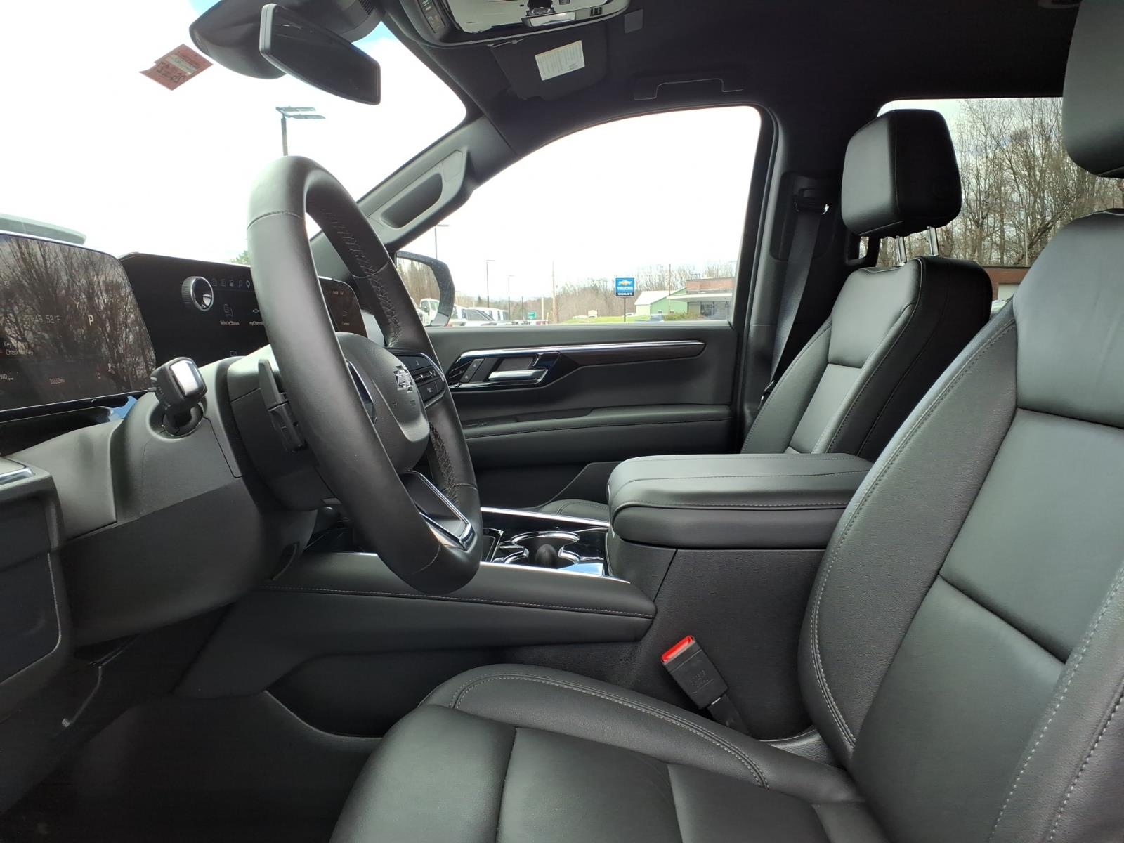 2026 Chevrolet Tahoe Z71 - Photo 6