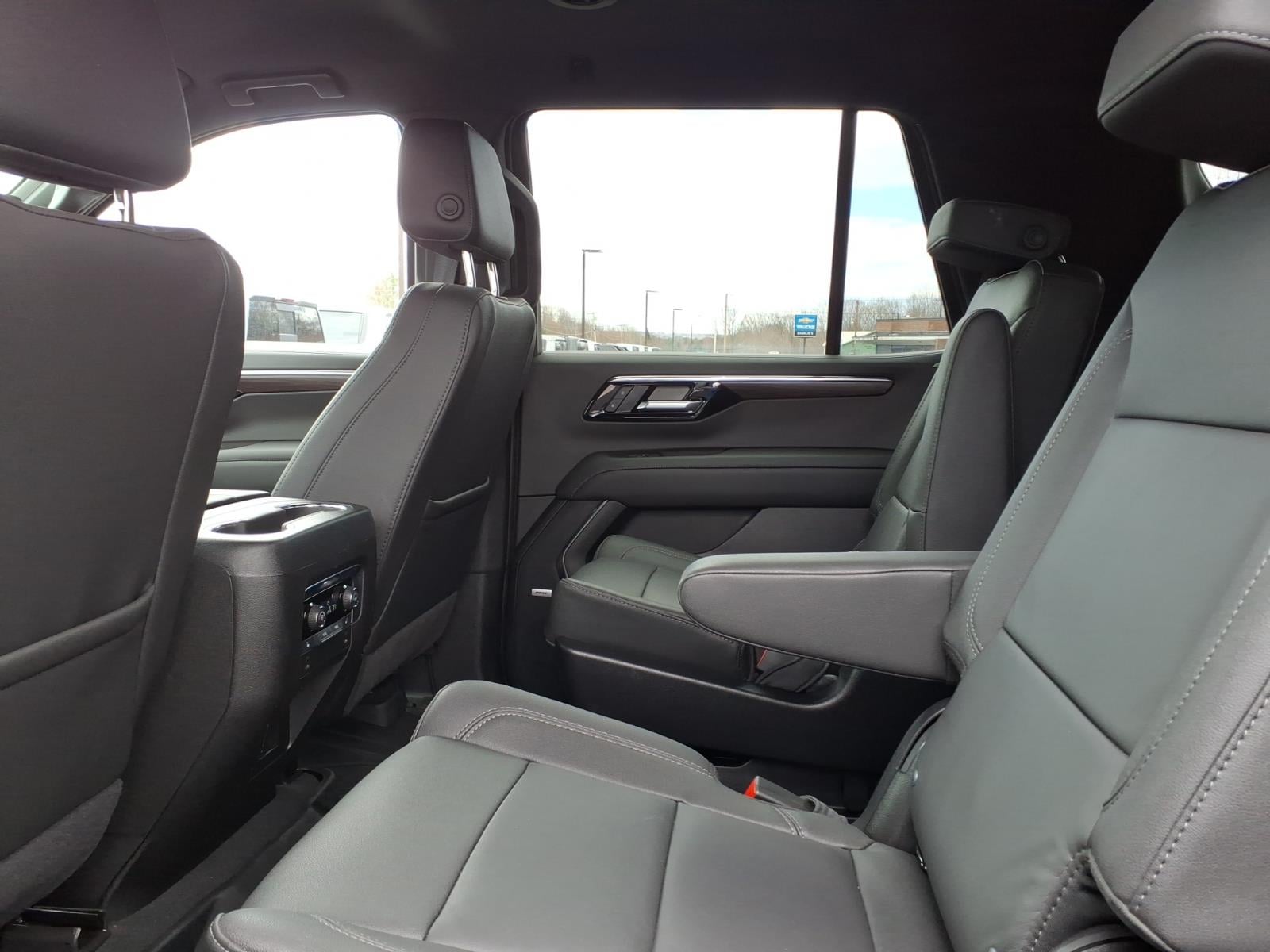 2026 Chevrolet Tahoe Z71 - Photo 7
