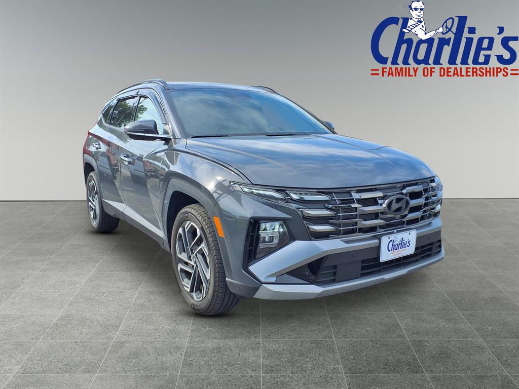 2025 Hyundai Tucson Limited photo 3