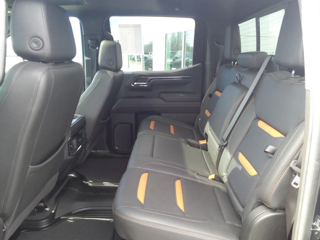 2024 GMC Sierra 1500 AT4 - Photo 9