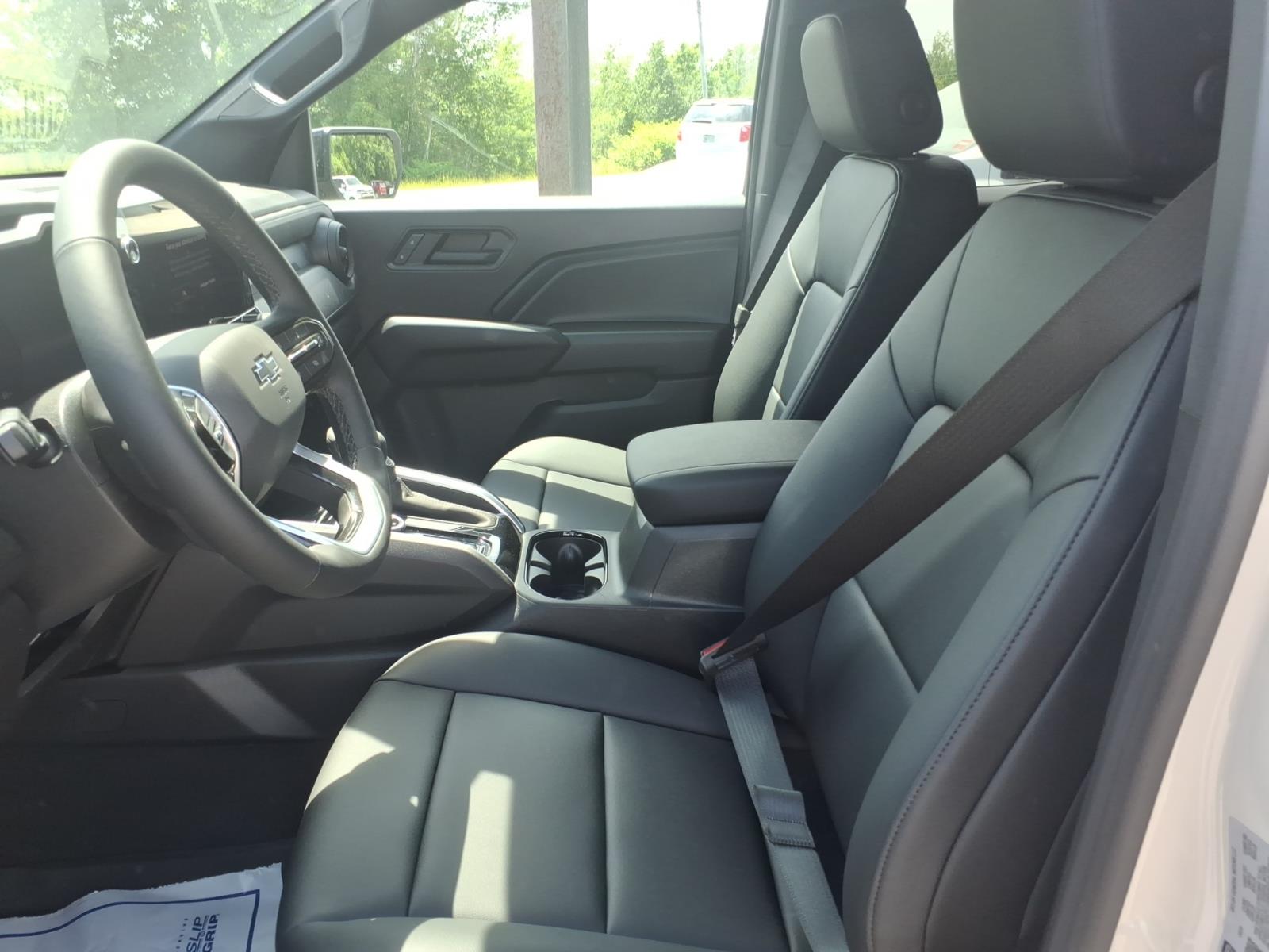2026 Chevrolet Colorado Trail Boss - Photo 6