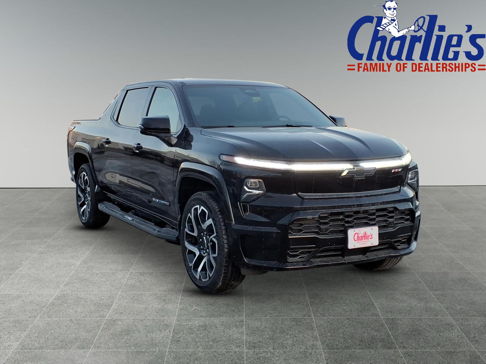 2025 Chevrolet Silverado EV RST - Photo 3