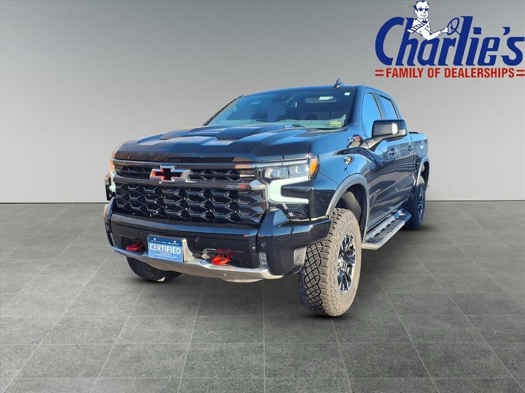 2025 Chevrolet Silverado 1500 ZR2's photo