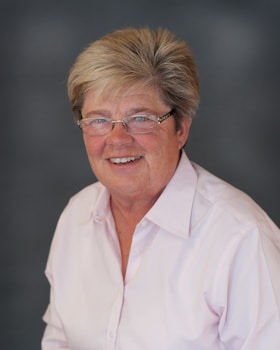 Staff member Joyce Peters from ID_be3ee1715aea