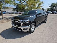 2026 Ram 1500 BIG HORN CREW CAB 4X4 5'7 BOX Pickup
