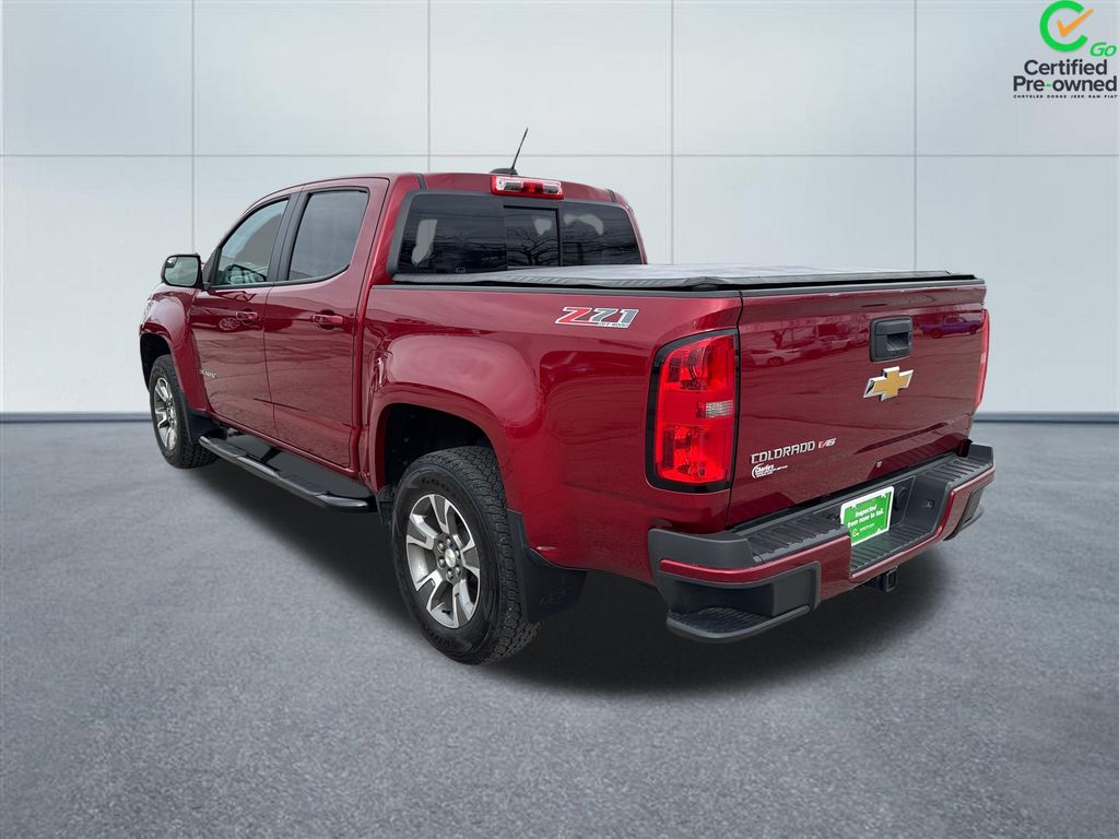 2018 Chevrolet Colorado Z71 photo 2