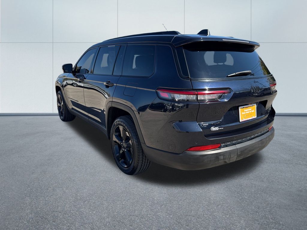 2023 Jeep Grand Cherokee Limited photo 3