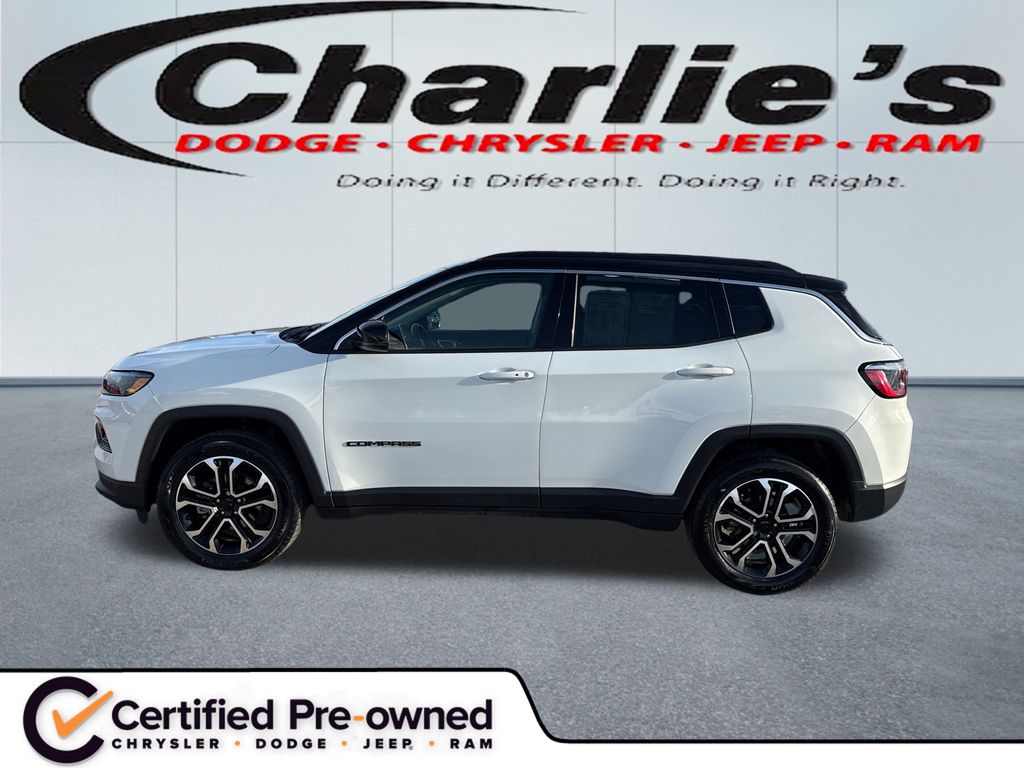 2022 Jeep Compass Limited's photo