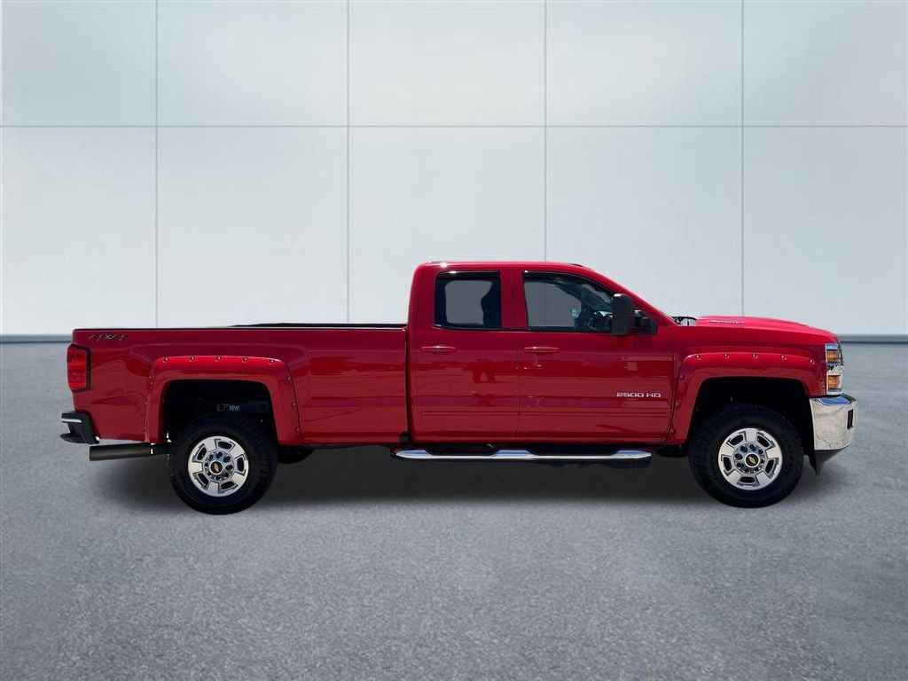 2018 Chevrolet Silverado 2500HD LT - Photo 6