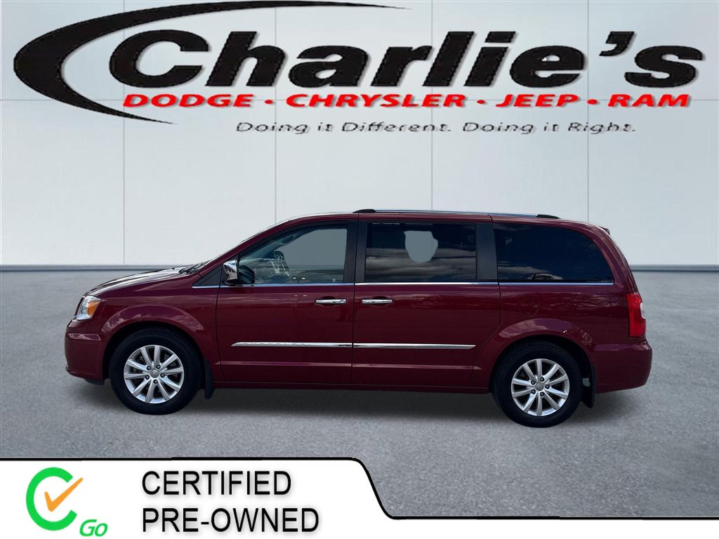 2016 Chrysler Town & Country Van LWB Passenger Van 