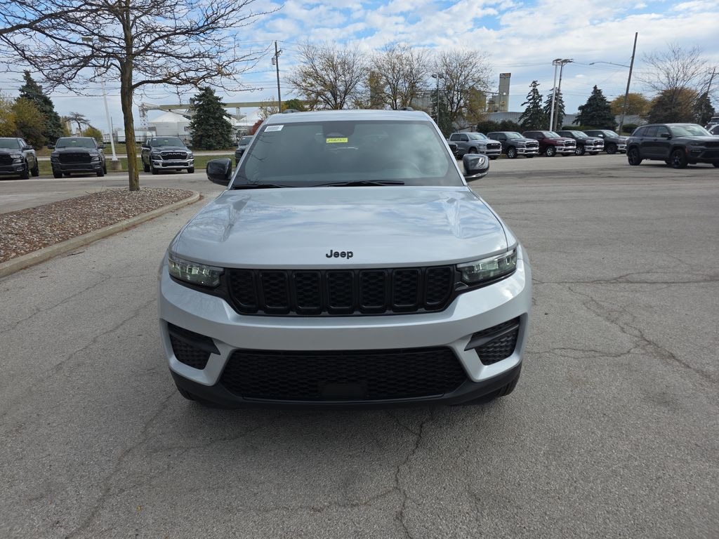 New 2025 Jeep Grand Cherokee ALTITUDE X 4X4 Sport Utility