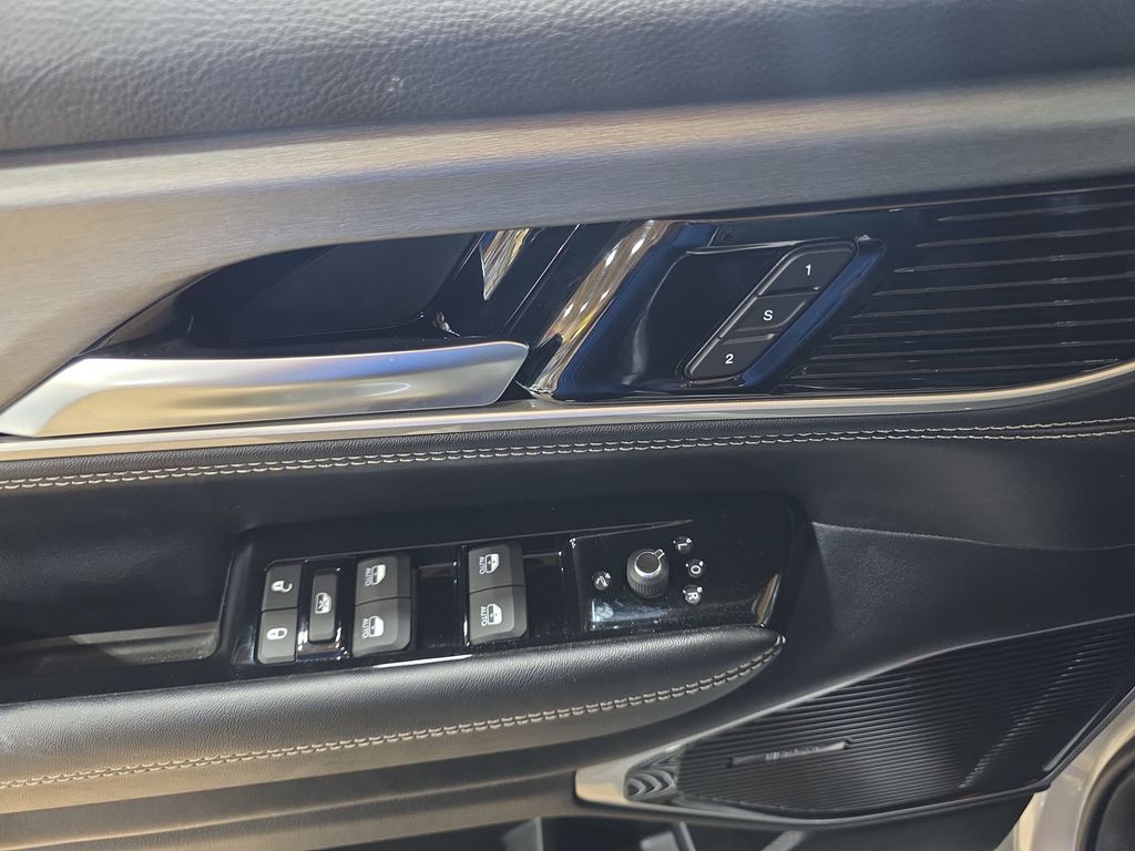 2026 Jeep Grand Wagoneer Limited Reserve - Photo 11