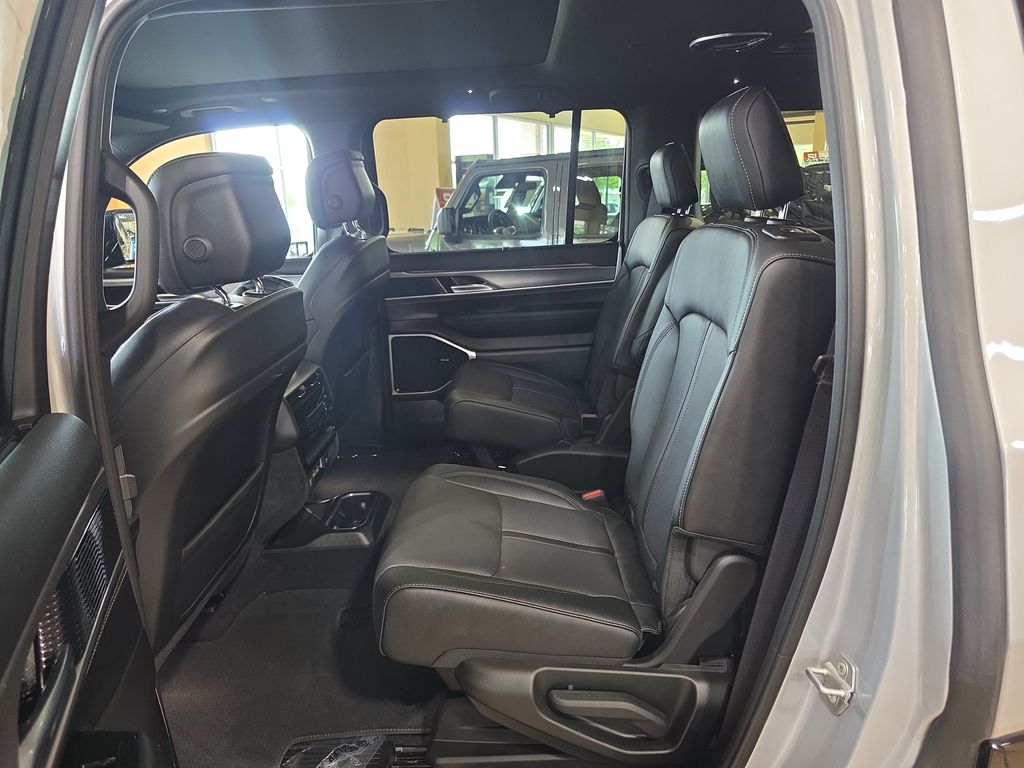 2026 Jeep Grand Wagoneer Limited Reserve - Photo 9