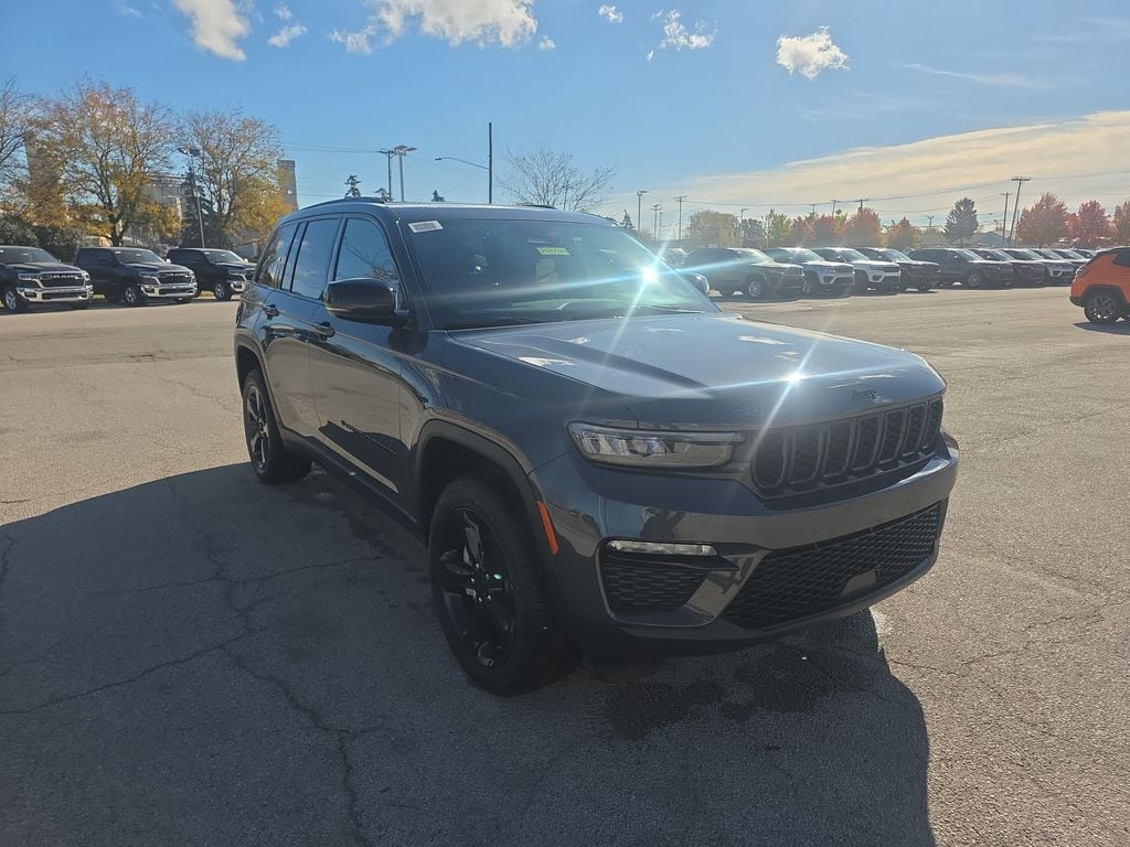 New 2025 Jeep Grand Cherokee LIMITED 4X4 Sport Utility