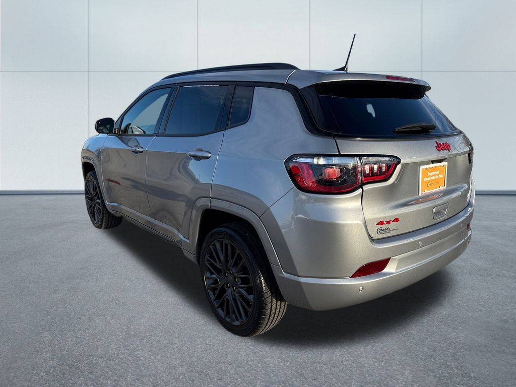 2023 Jeep Compass Limited photo 2