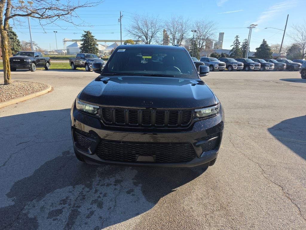 New 2025 Jeep Grand Cherokee ALTITUDE 4X4 Sport Utility