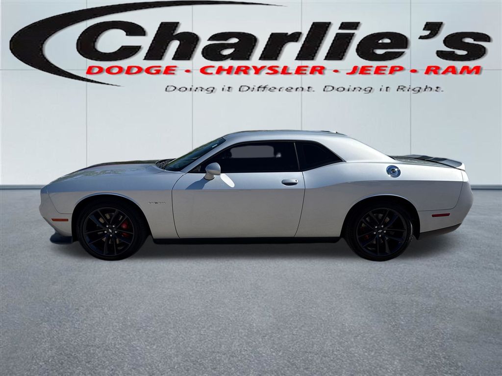 2020 Dodge Challenger R/T's photo