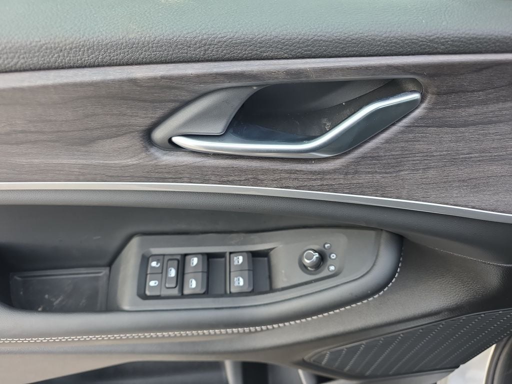 2026 Jeep Grand Cherokee Laredo - Photo 10