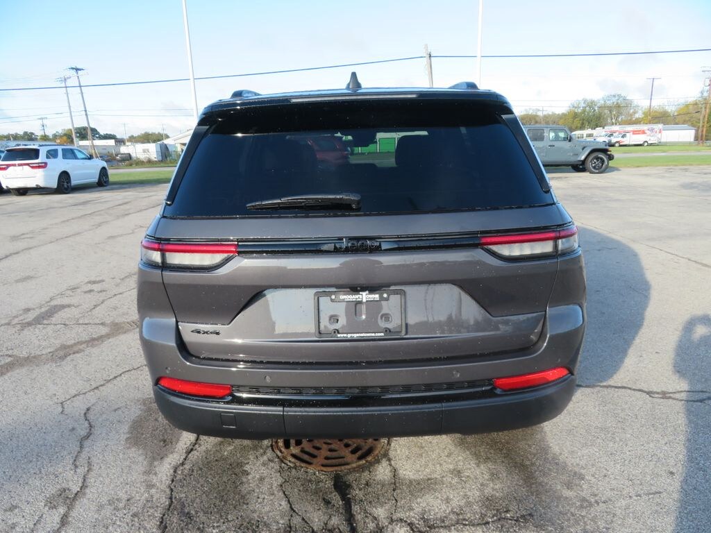 New 2025 Jeep Grand Cherokee ALTITUDE X 4X4 Sport Utility