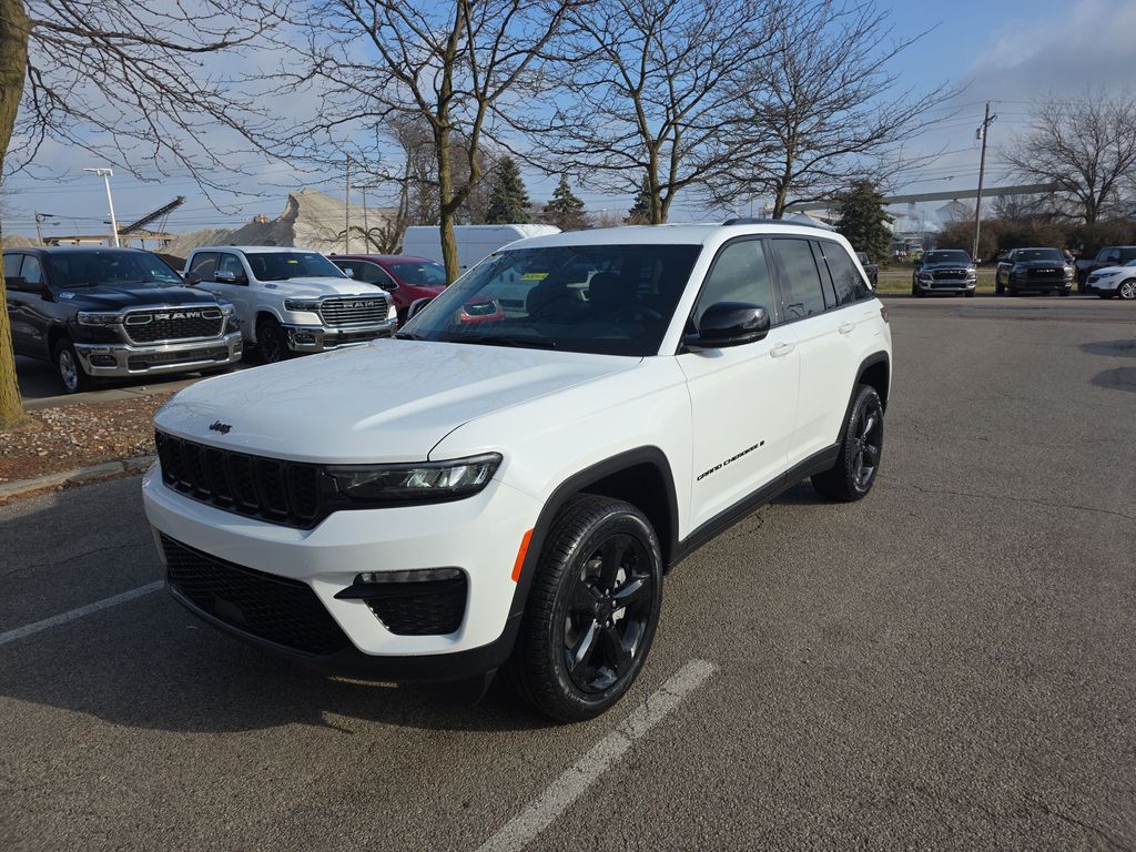 2025 Jeep Grand Cherokee Limited's photo