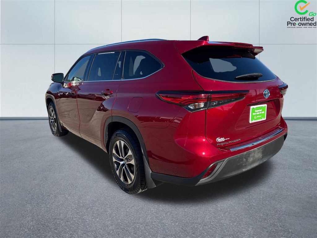 2021 Toyota Highlander Hybrid XLE photo 3